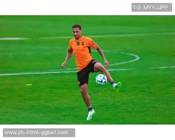 圣保罗主场迎战巴西国际期待精彩对决与激烈竞争 圣保罗主场迎战巴西国际期待精彩对决与激烈竞争